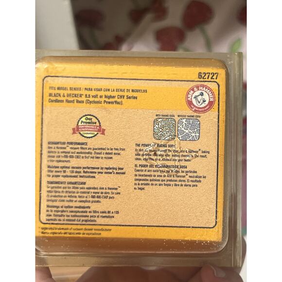 Black & Decker VF100 Arm & Hammer Odor Eliminating Vacuum Filter 62727 NEW - Picture 2 of 4